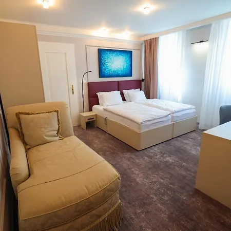 Boutique Ambiente ****+ Hotel 4*