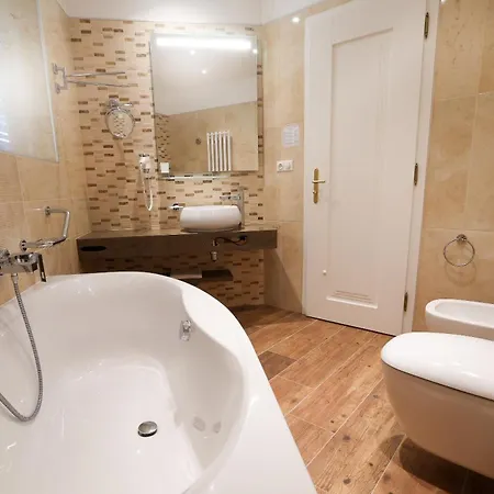 Hotel Boutique Ambiente ****+ 4*