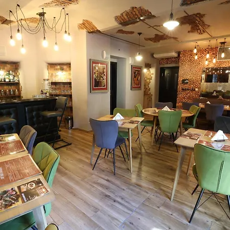 Boutique Ambiente ****+ Hotel