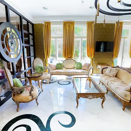 Boutique Ambiente ****+ Hotel 4*